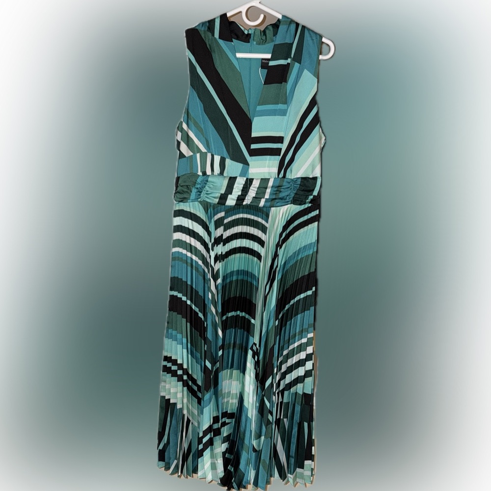 Maison Tara Multicolor Striped sleeveless pleated maxi dress, size 16, NWT